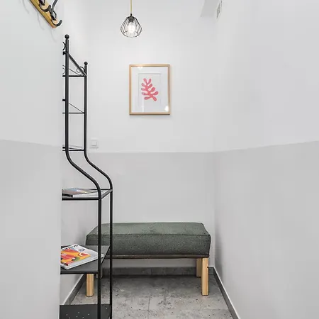 Wybrzeze Kosciuszkowskie 17 By Nyx