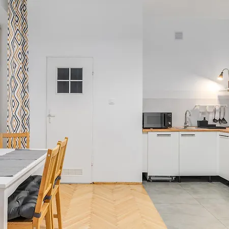 Wybrzeze Kosciuszkowskie 17 By Nyx Apartment Warsaw